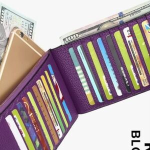 NWOT YALUXE Womens wallet. In original packaging.